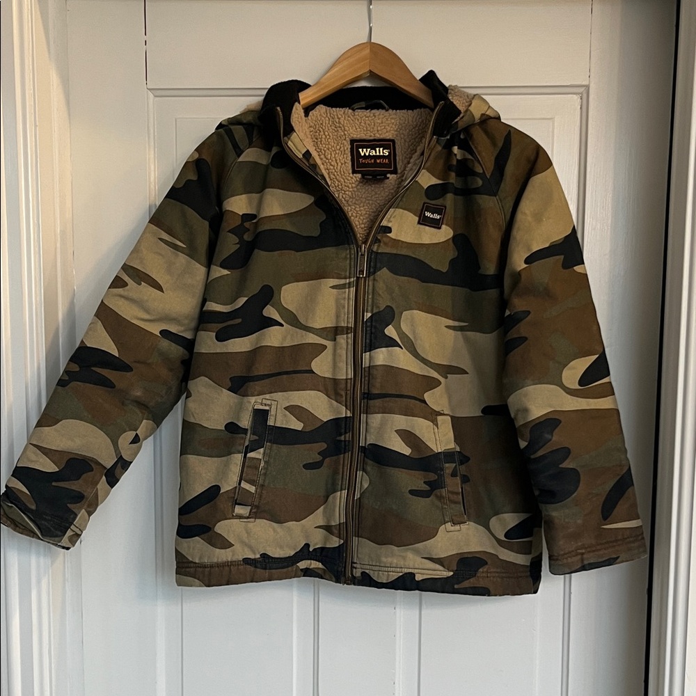 Walls Kids Camo/Hunting Puffer Jacket Size XL